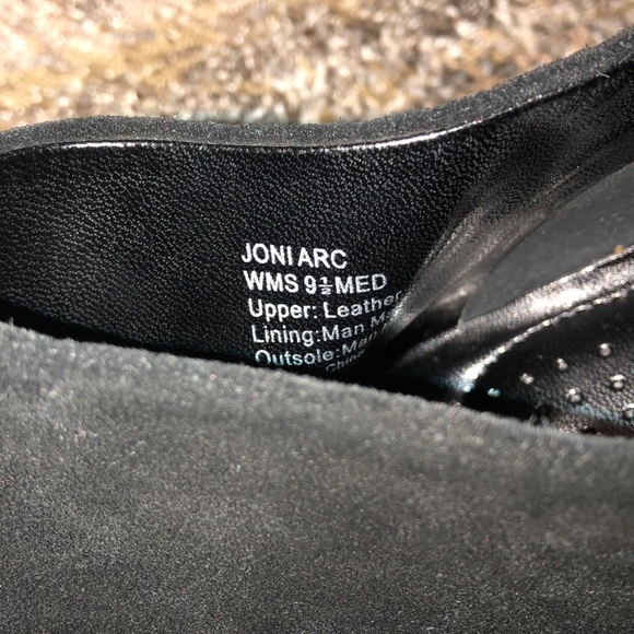 💖 Adorable Reaction Kenneth Cole Heeled Booties. - Picture 3 of 5